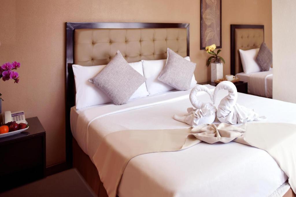 Aura One Hotel Baguio City Kültér fotó